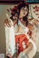 Coser@云溪溪 (Yunx1x1) Vol.004: 奶桃巫女 (43 photos)